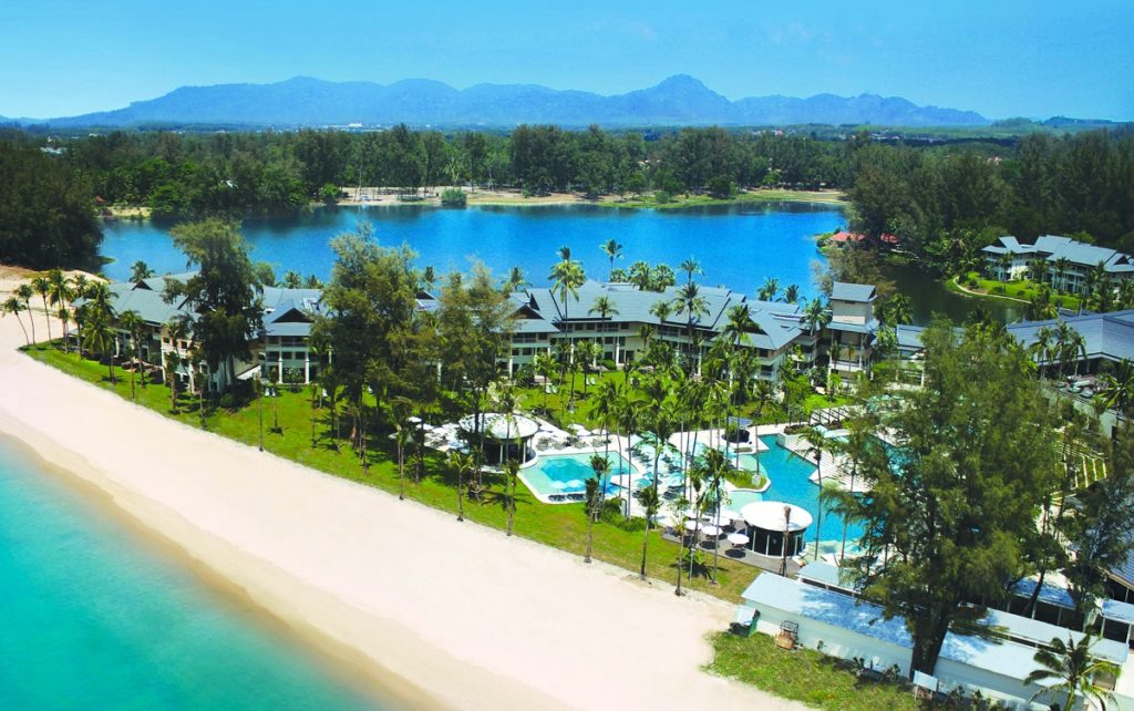  Outrigger Laguna Phuket Beach Resort 