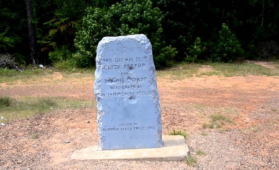 Bonnie & Clyde's memorial 