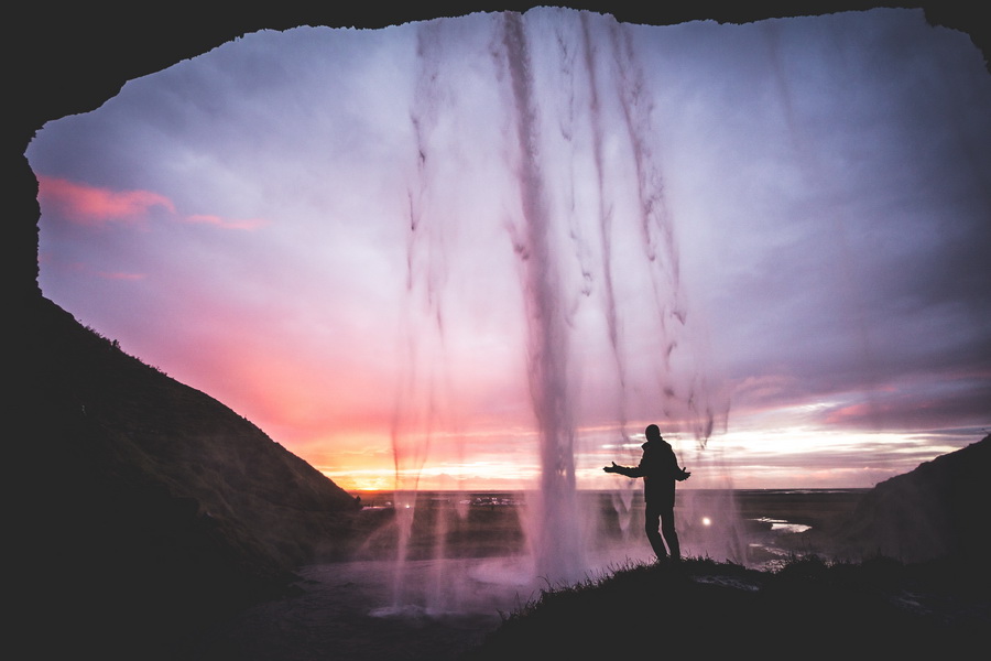 Seljalandsfoss Norris Niman