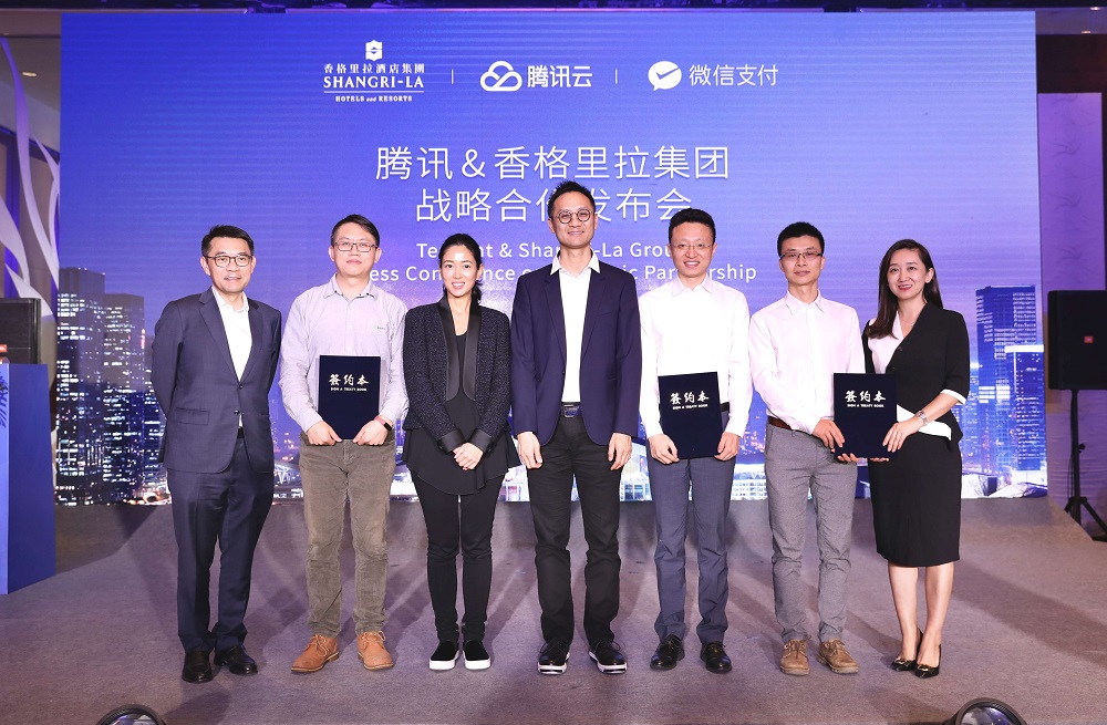 Tencent and Shangri-La Group delegates at the signing ceremony